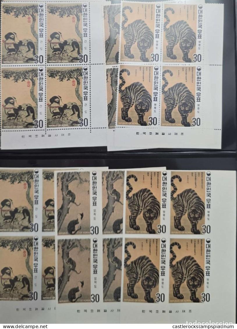 Sellos: O) 1970 KOREA, THE FIERCE TIGER, BY SHIM SA YUNG, CATS AND SPARROWS BY PYUN SANG BYUK, DOG WITH PUP