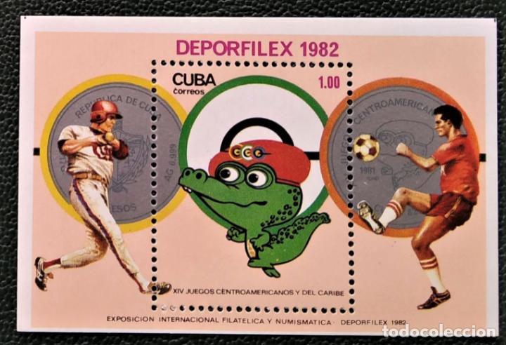 Sellos: Cuba. HB 72 Mascota de los JJ. Centroamericanos y del Caribe: Cuco: B&eacute;isbol y f&uacute;tbol. 1982. Sellos