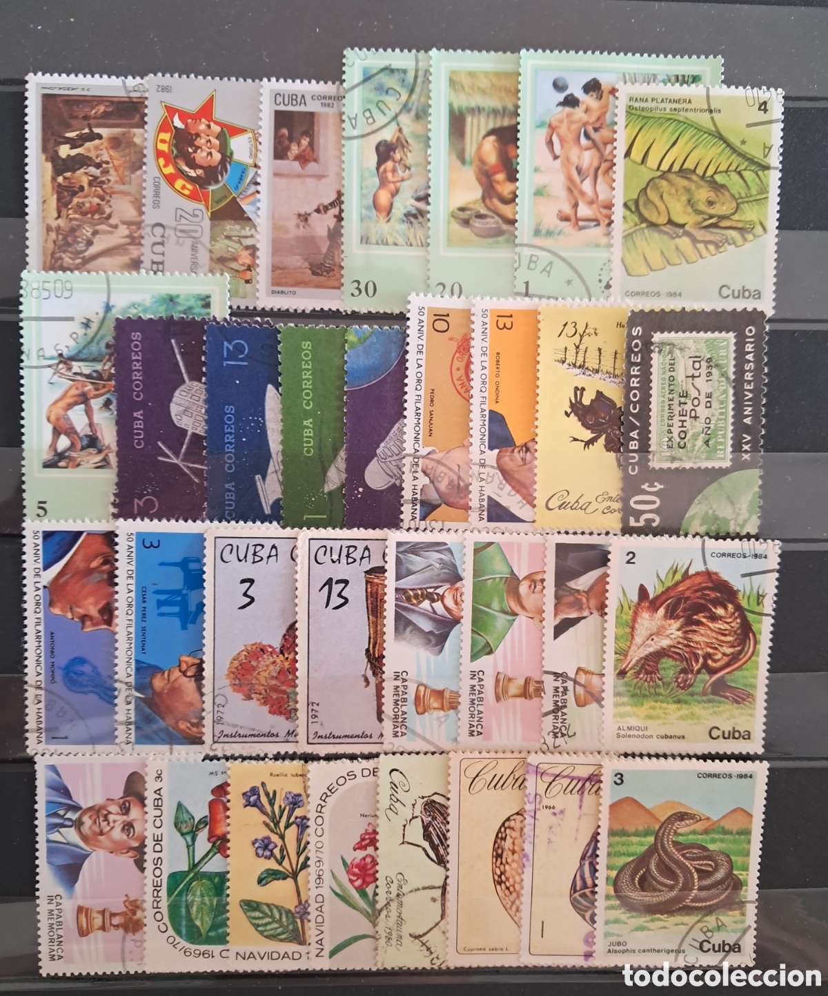 Sellos: 32 SELLOS DISTINTOS DE CUBA - Foto 1