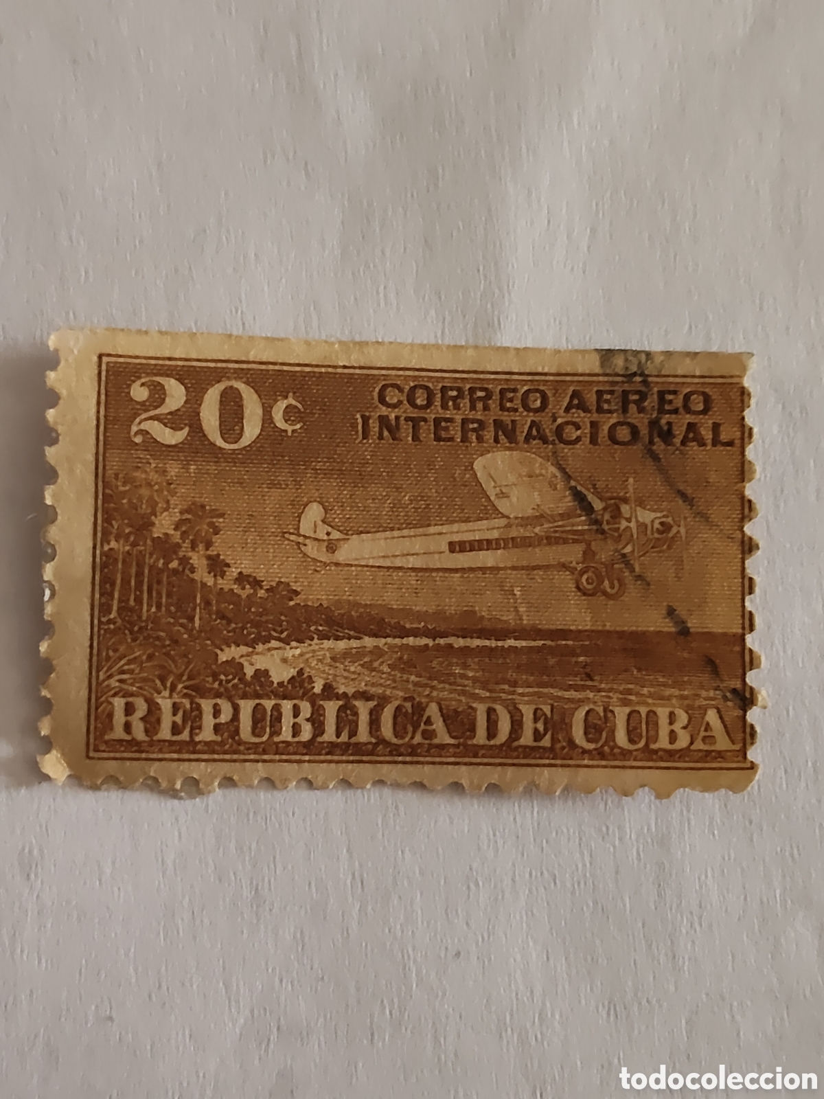 Sellos: Sello de Cuba Avi&oacute;n sobrevolando la costa 1948 usado