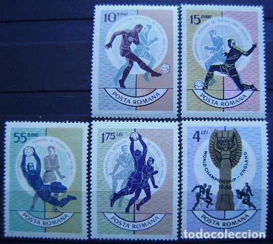 Timbres: RUMANIA - IVERT 2255 AL 2259 ** NUEVAS SIN FIJASELLOS.- FUTBOL LONDRES 1966 (S042)