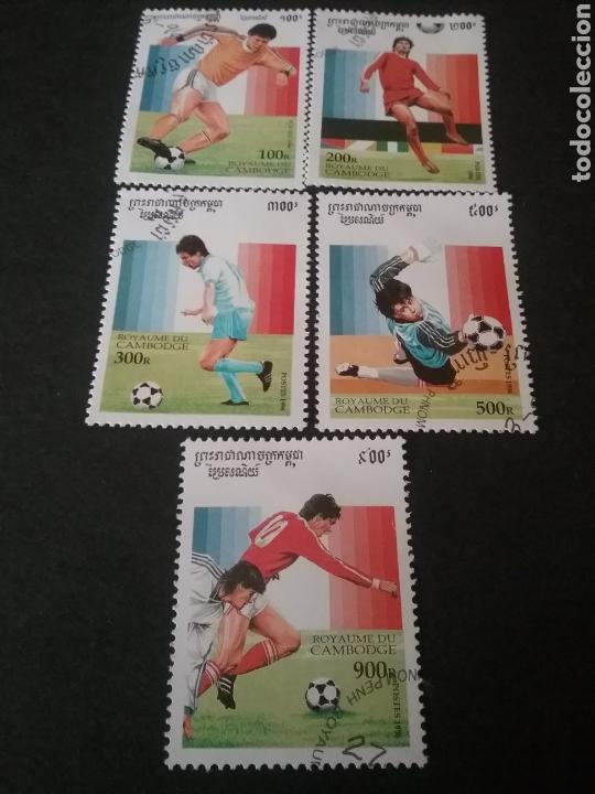 Briefmarken: Sellos de Kampuchea (Camboya) mtdos. 1996. Campeonato. Futbol. Selecciones. Deporte. Uniformes. Jueg