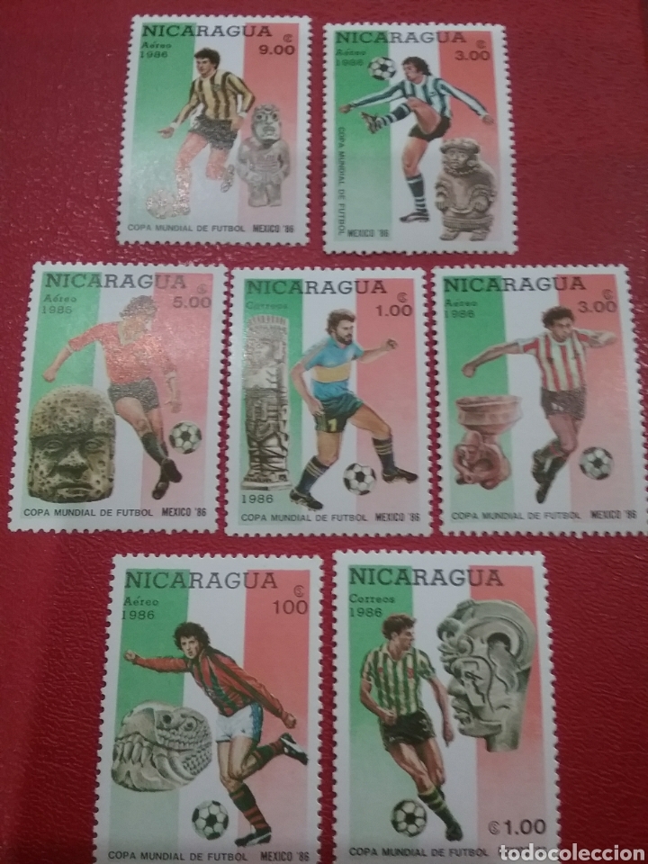 Timbres: Sellos Nicaragua nuevos/1986/copa/campeonato/mundial/futbol/esculturas/arte/tesoros/artesania/Mexico