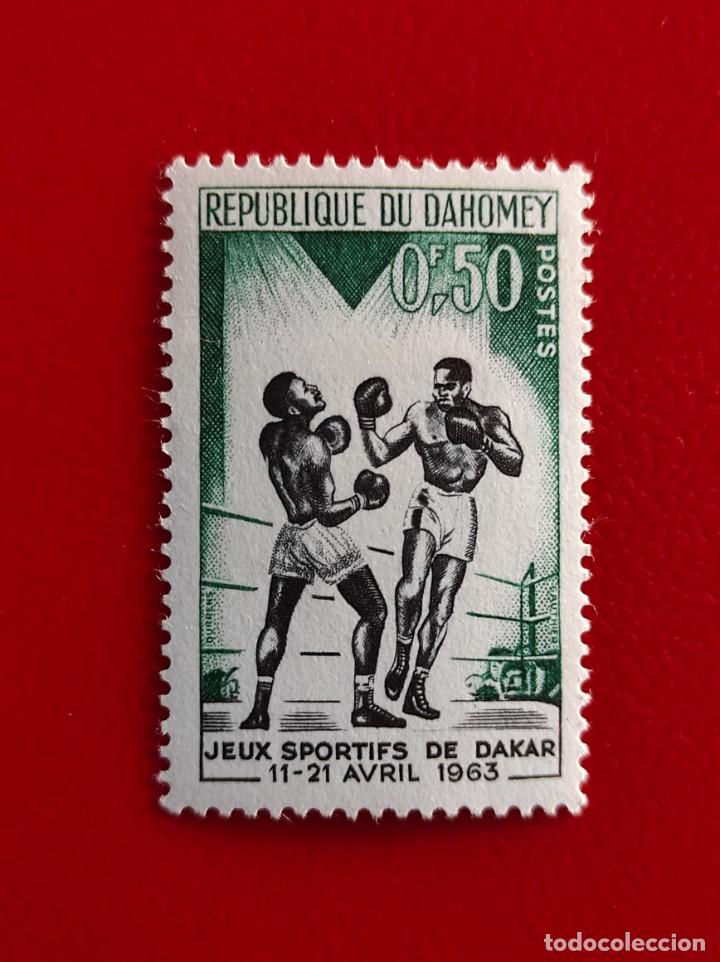 Sellos: 1963 Dahomey** - Foto 1