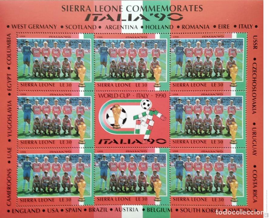 Sellos: Sierra Leona. 1160 Copa Mundial f&uacute;tbol Italia: Equipo U.R.S.S., en MH de 8 sellos + vi&ntilde;eta. 1990. S