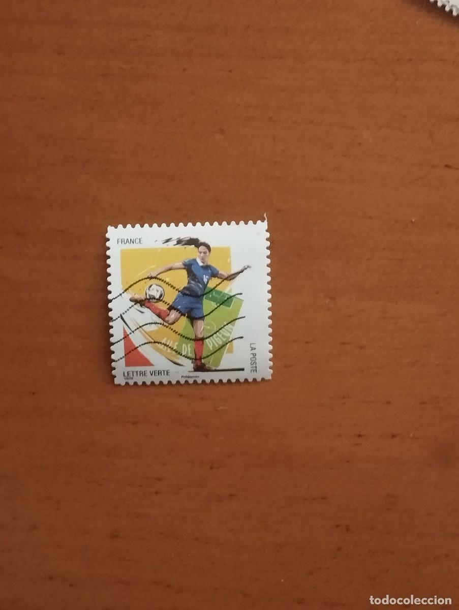 Sellos: 22.04/ Francia. Autoadhesivo. Sello en usado. Futbol