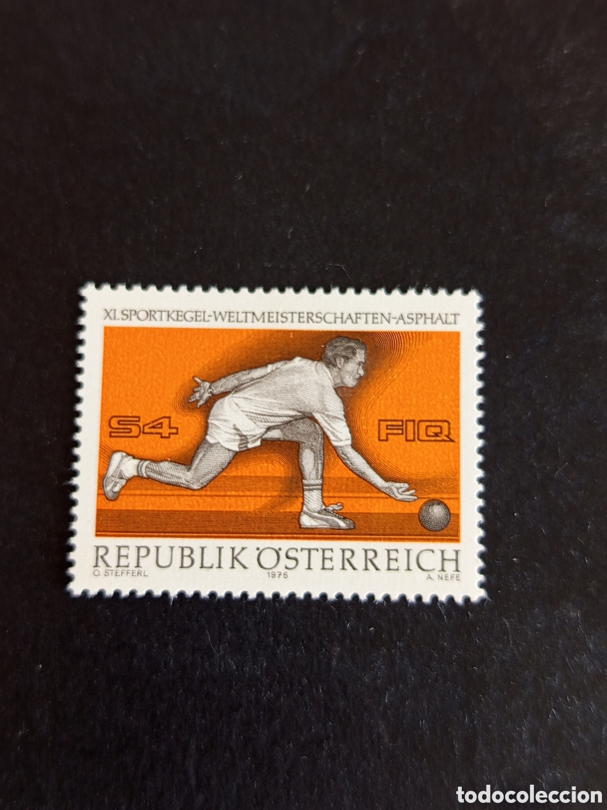 Sellos: AUSTRIA, 1976. Deportes: bolos. Campeonato mundial.Yvert 1341. Pedido m&iacute;nimo 3 &euro;. Ver fotos.