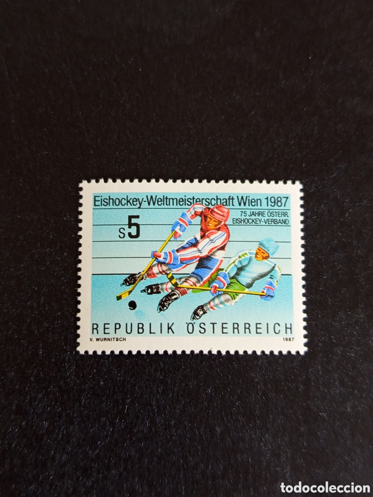 Sellos: AUSTRIA, 1987. Deportes: Hockey sobre hielo. Campeonato del mundo. Yvert 1706. Pedido m&iacute;nimo 3 &euro;.
