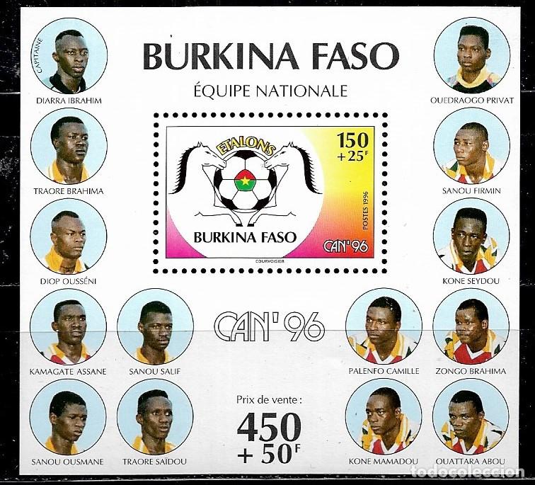 Sellos: BURQUINA FASO 1996, HOJA BLOQUE Ivert 59 - EQUIPO NACIONAL DE F&Uacute;TBOL. MNH.