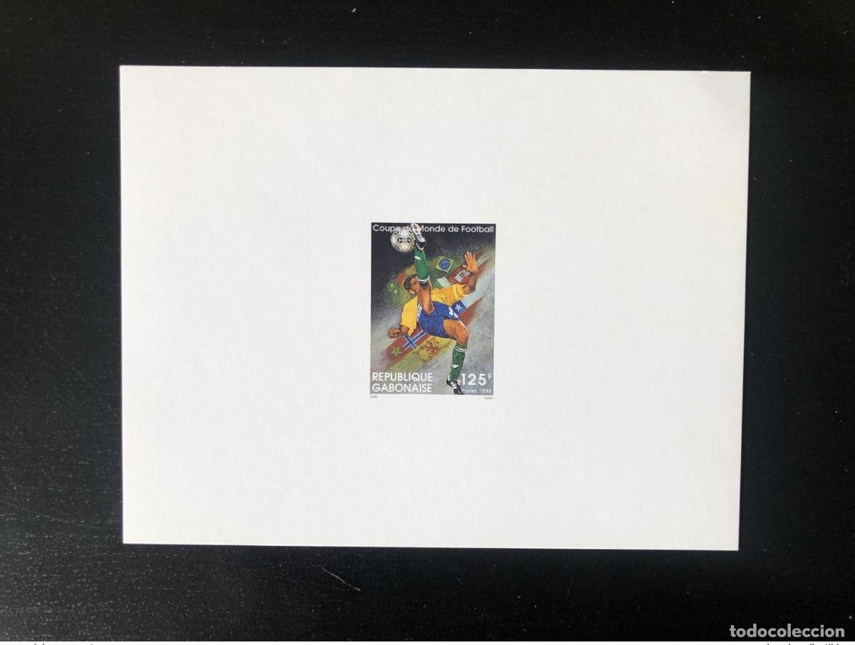 Sellos: Gab&oacute;n 1998 Mi. 1420 Evento de lujo Copa Mundial F&uacute;tbol Francia &iexcl;Raro!