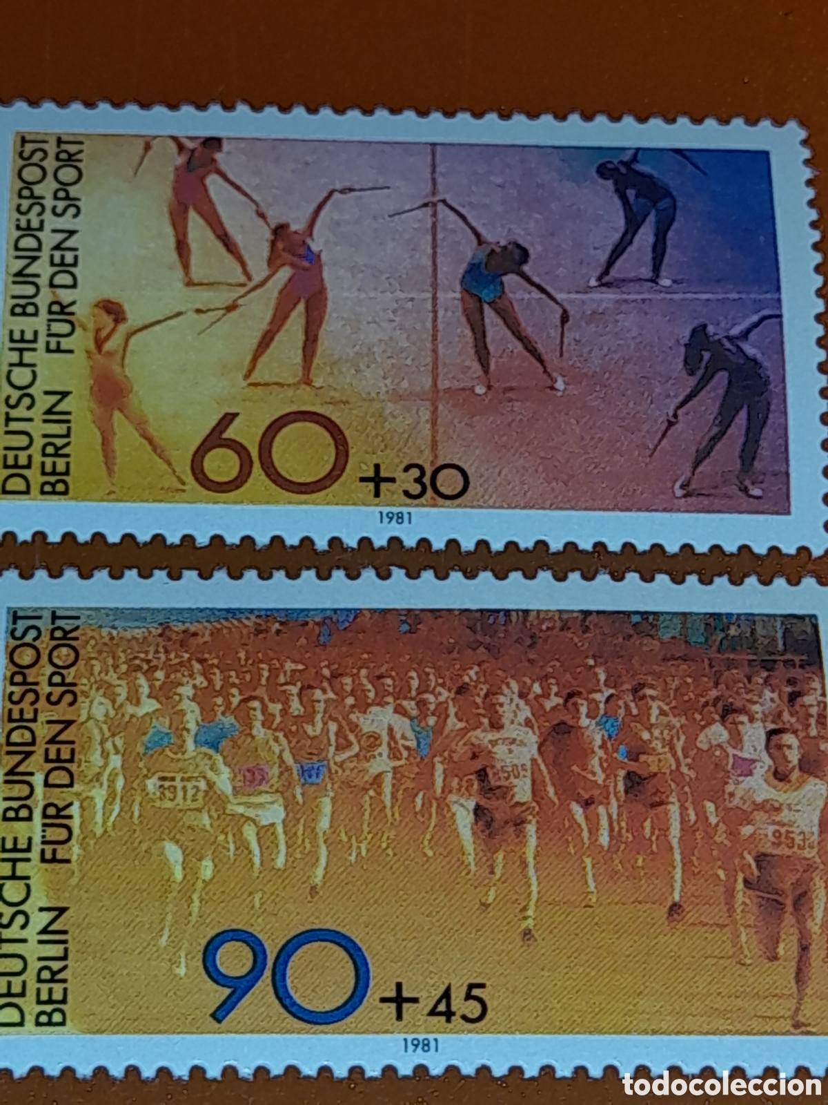 Sellos: Sello Alemania. Berlin nuevo 1981. Deporte. Gimnasia r&iacute;tmica. Juegos. Carteras. Marat&oacute;n. Salud