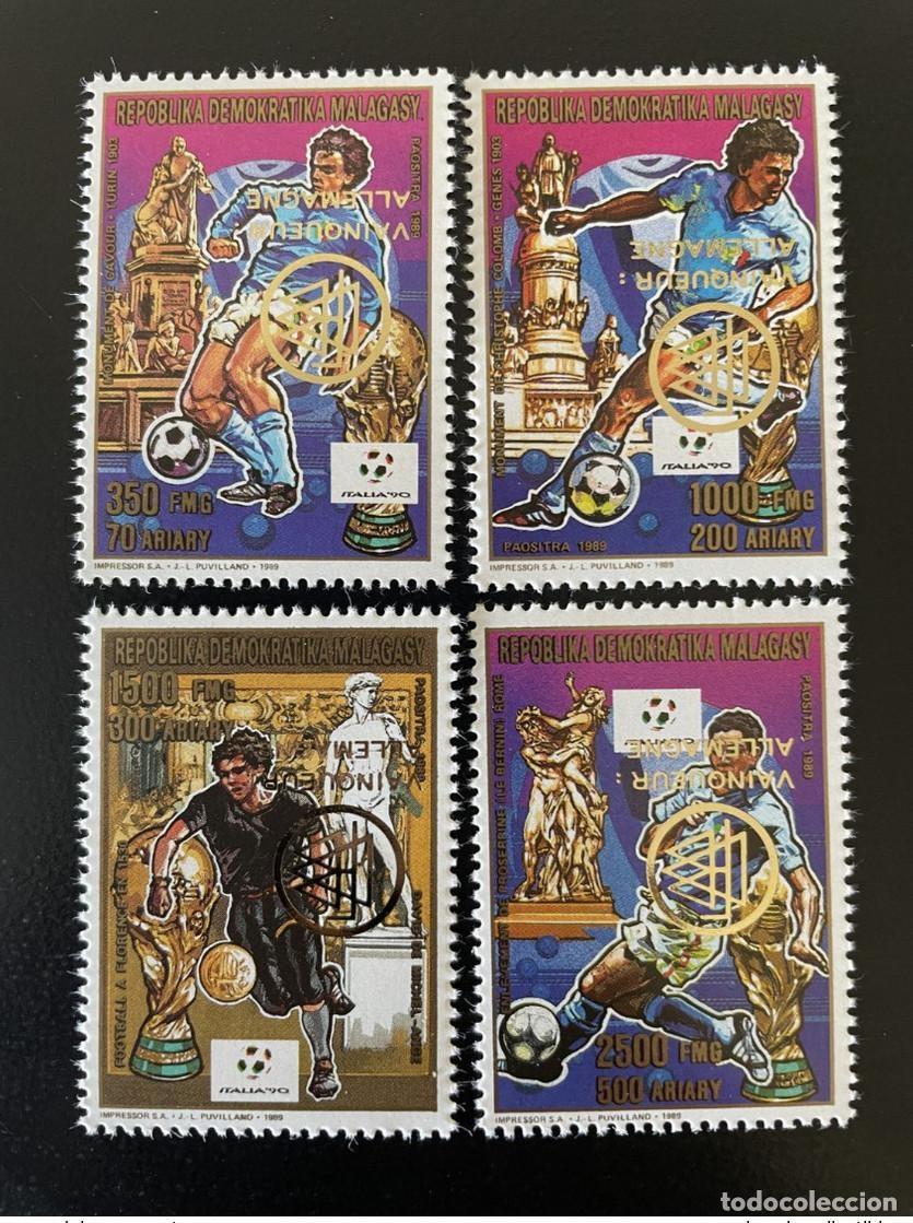 Sellos: Sobrecarga inversa de Madagascar 1989/1993 Mi. 1543 - 1546A Italia 1990 F&uacute;tbol