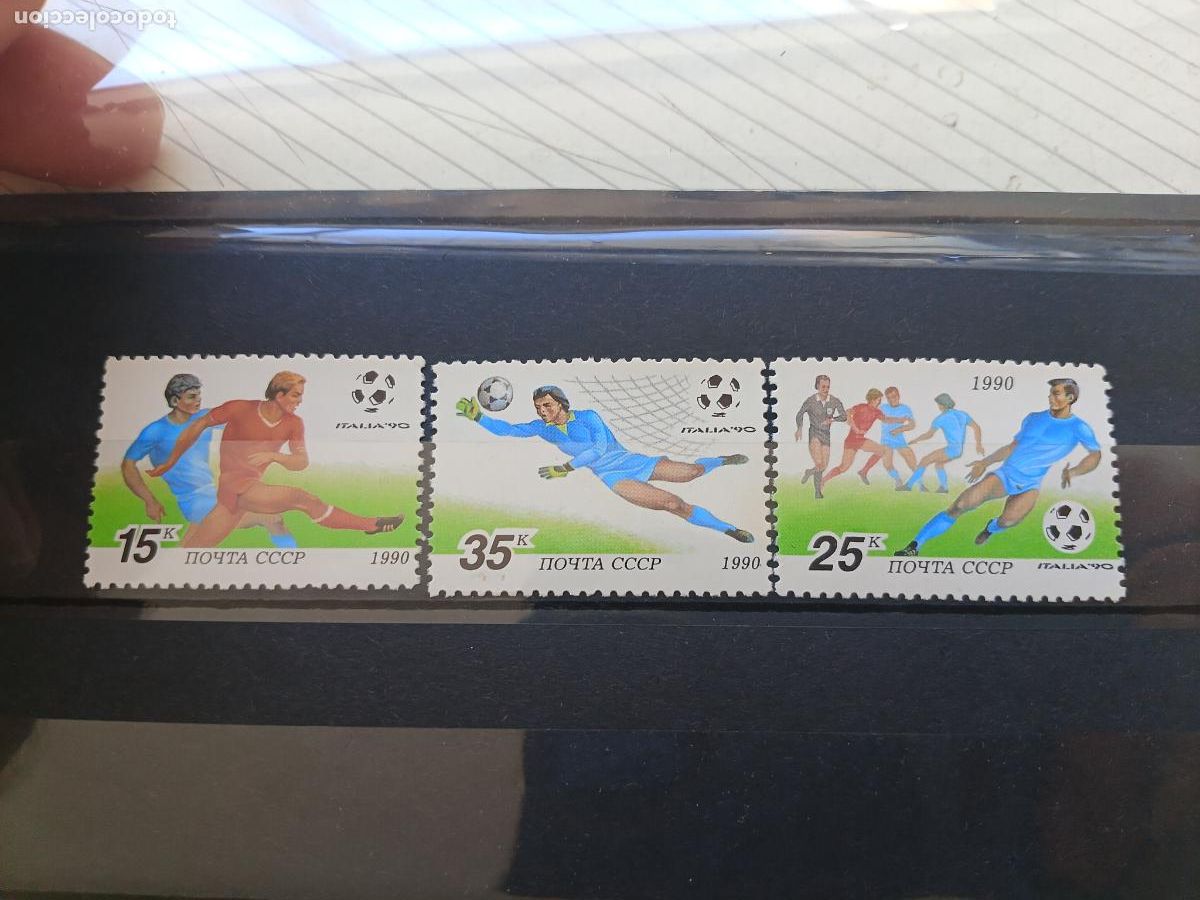 Sellos: Rusia. 3 sellos nuevos de f&uacute;tbol. Italia 90