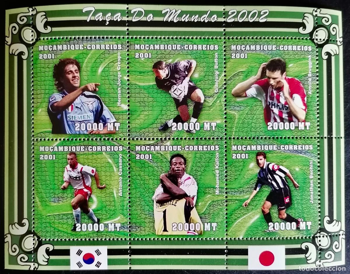 Sellos: MOZAMBIQUE 2001 - HB MUNDIAL DE F&Uacute;TBOL 2002 .