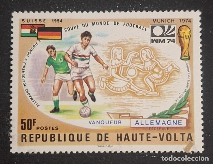 Sellos: Alto Volta 1974 Mi. 526 Copa del Mundo f&uacute;tbol Munich WM 74 Alemania