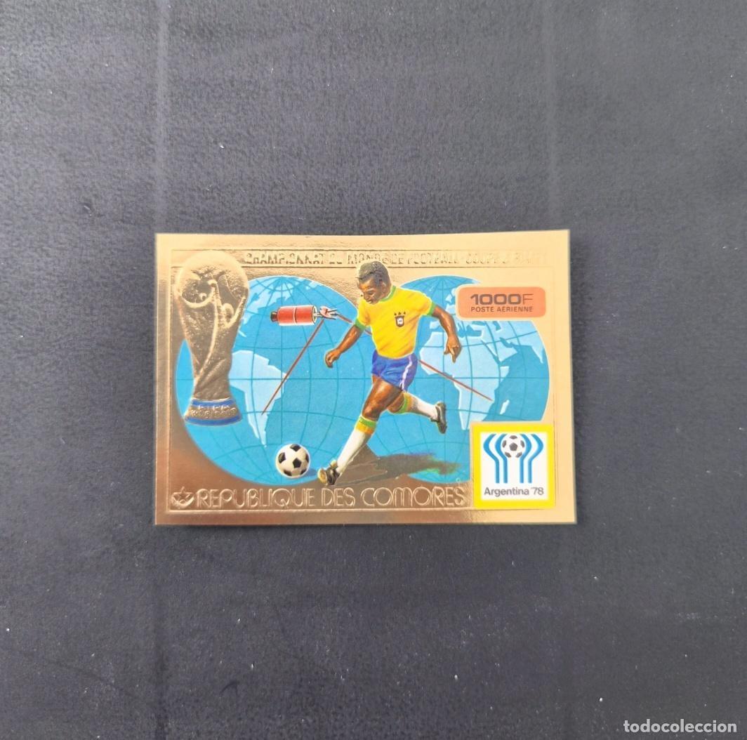 Sellos: Comoras 1978 Mi. 391 ND obl. Copa Mundo f&uacute;tbol Argentina Pel&eacute; oro