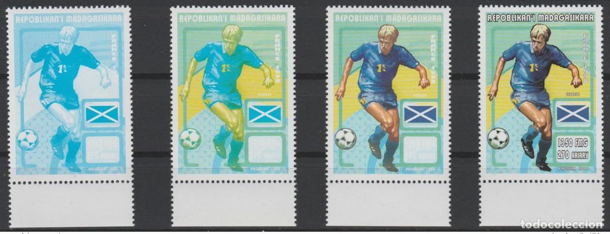 Sellos: Madagascar 1998 Mi. 1956 Prueba de color FIFA France Football RARE