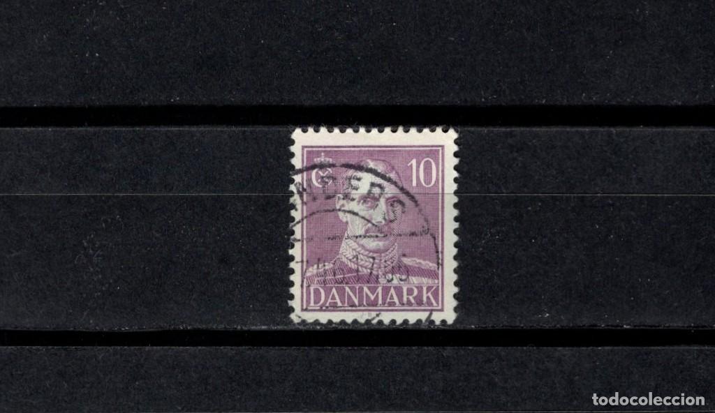 Sellos: Sello usado. Serie b&aacute;sica rey Cristian X. Sello de 10 ore. 1945. Yvert 282.