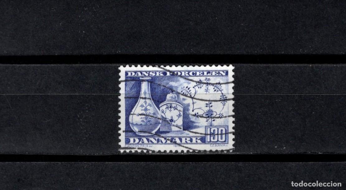 Sellos: Sello usado. Porcelana danesa. Sello 130 ore. Mayo 1975. Yvert 597.