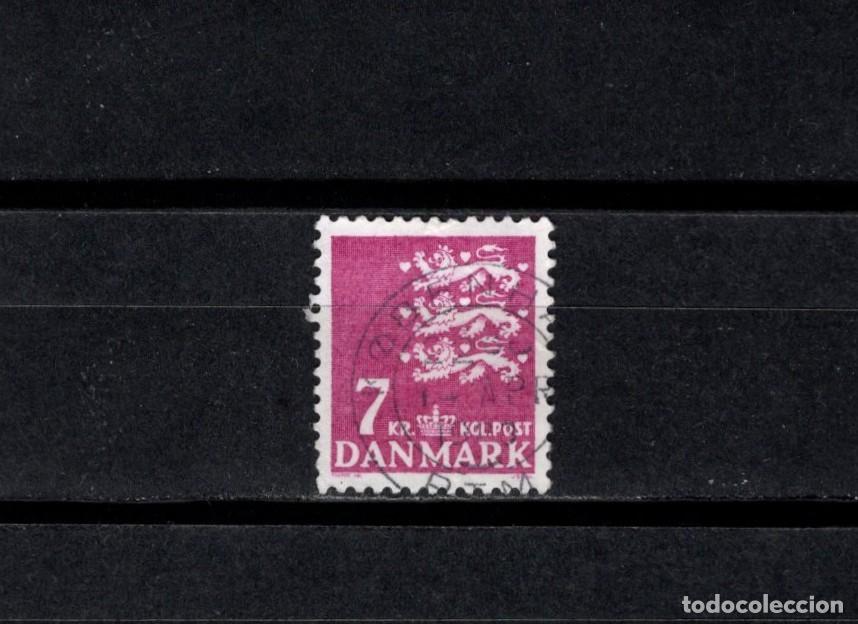 Sellos: Sello usado. &rdquo;Peque&ntilde;o Escudo de Armas&rdquo;. Sello de 7Kr. 1978. Yvert 660.