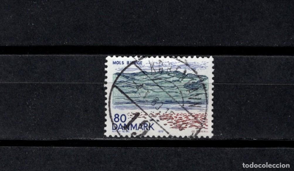 Sellos: Sello usado. Turismo. Las colinas de Mols. 1979. Yvert 695.