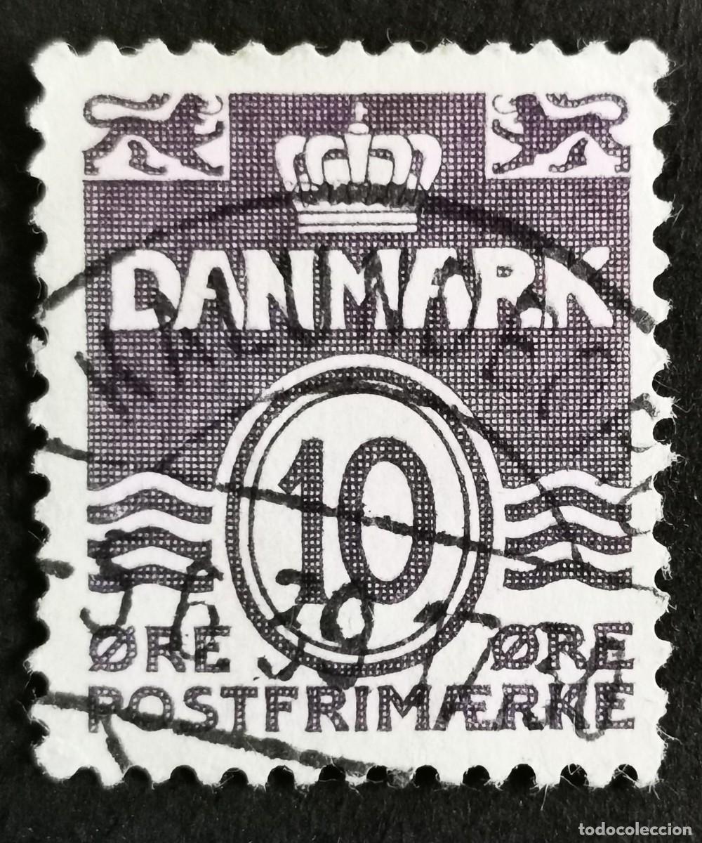 Sellos: Sello Dinamarca 1939, Figura tipo onda superpuesta POSTF&AElig;RGE, 10 &oslash;re. Michel: DK PK23