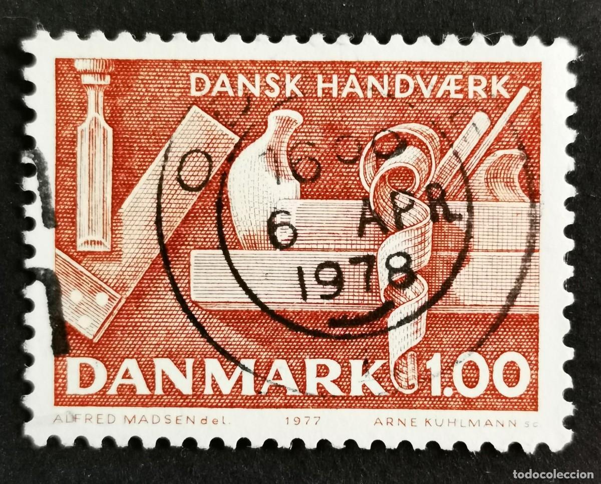 Sellos: Sello Dinamarca 1977, Cincel, escuadra y cepillo, 1 dkr. Michel: DK 646