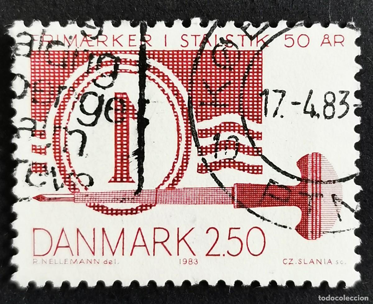 Sellos: Sello Dinamarca 1983, 50&ordm; aniversario sellos daneses impresos relieve, 2,50 dkr. Michel: DK 771