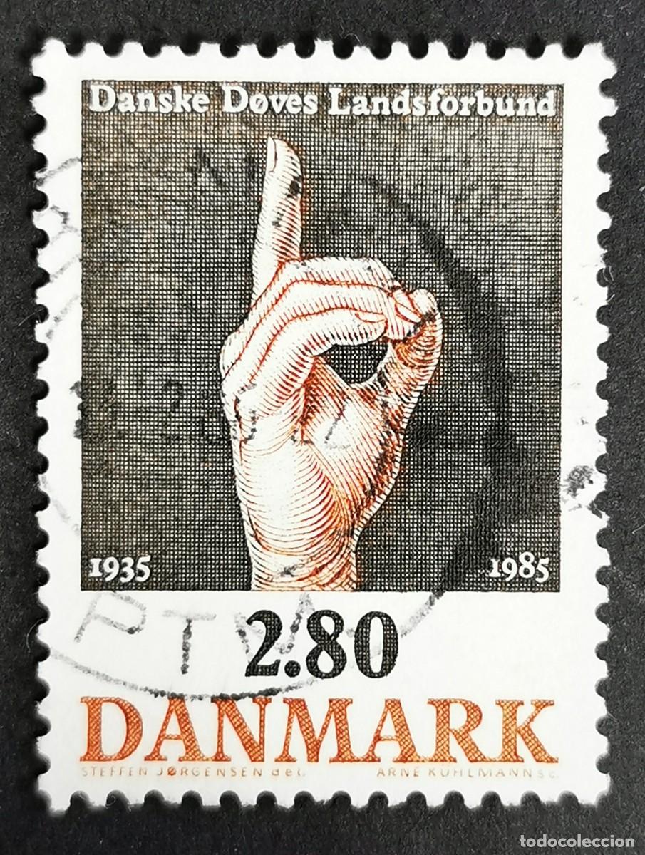 Sellos: Sello Dinamarca 1985, &rdquo;D&rdquo; en lengua de se&ntilde;as, 2,80 dkr. Michel: DK 850