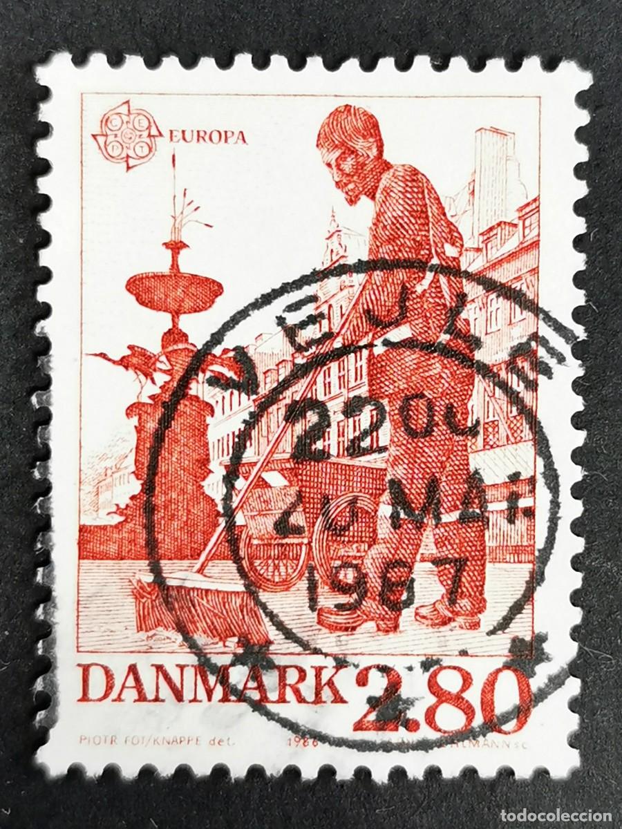 Sellos: Sello Dinamarca 1986, barredora de calles, 2,80 dkr. Michel: DK 882