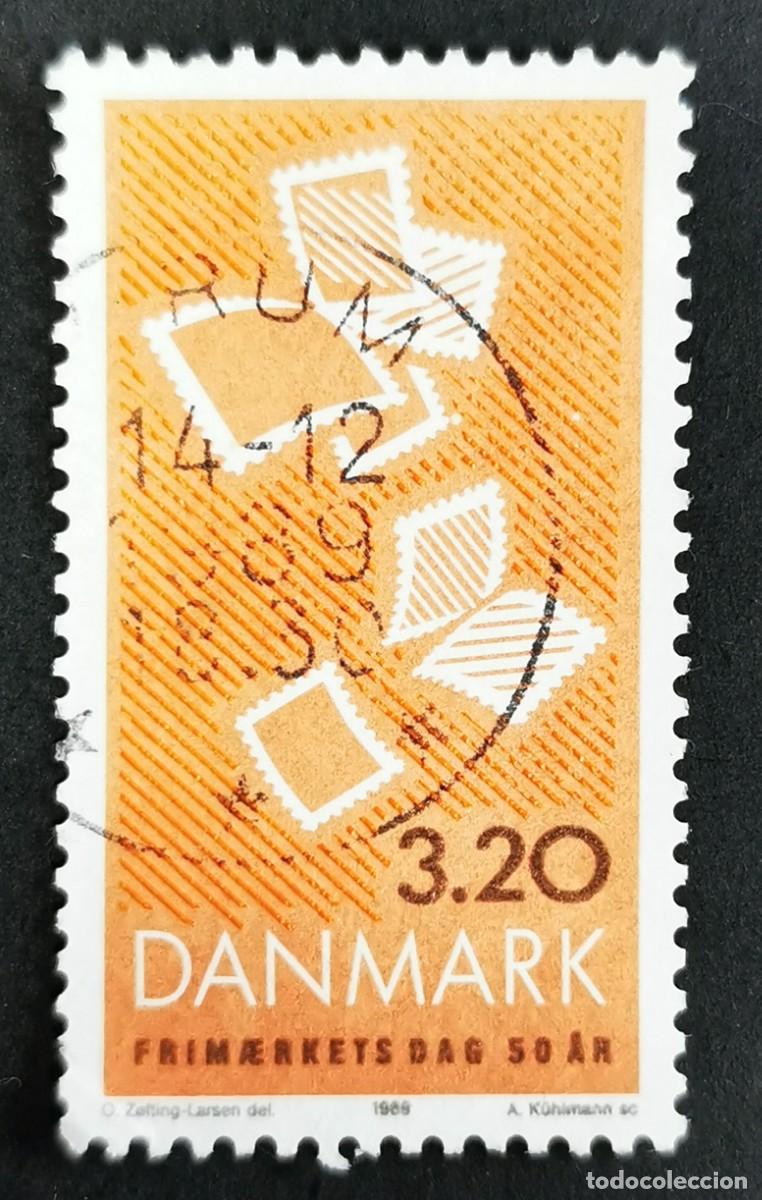 Sellos: Sello Dinamarca 1989, 50&ordm; aniversario del D&iacute;a del Sello, 3,20 dkr. Michel: DK 960