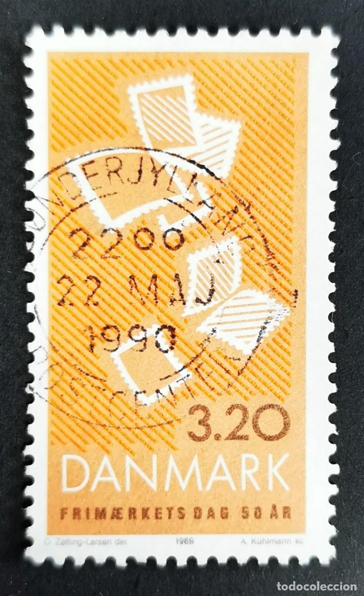 Sellos: Sello Dinamarca 1989, 50&ordm; aniversario del D&iacute;a del Sello, 3,20 dkr. Michel: DK 960