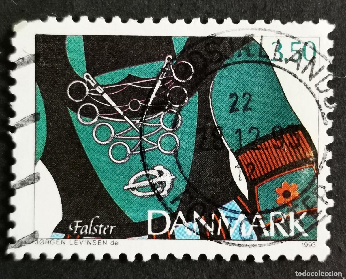 Sellos: Sello Dinamarca 1993, Broche y cadena de plata, North Falster, 3.50 dkr. Michel: DK 1064