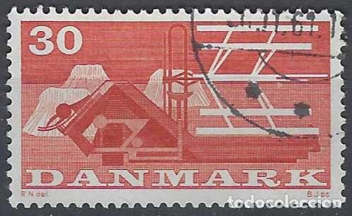 Stamps: DINAMARCA 1960 - AGRICULTURA, COSECHADORA - USADO