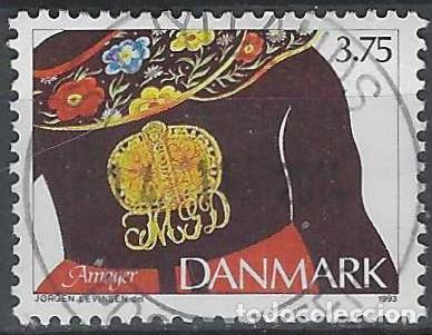 Sellos: DINAMARCA 1993 - JOYER&Iacute;A TRADICIONAL, BROCHE DE ORO CON INICIALES - USADO