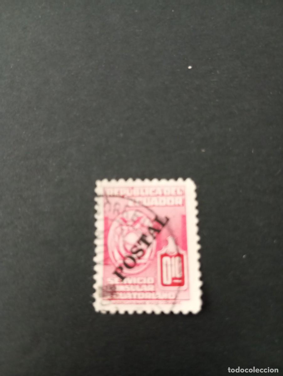 Sellos: ECUADOR, SERVICIO CONSULAR ECUATORIANO, SOBRECARGA POSTAL