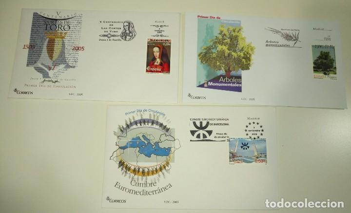 Sellos: SOBRE ENTERO POSTAL ESPA&Ntilde;A LOTE 3 SOBRES DE 2005 - Foto 1