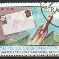 Sellos: CUBA IVERT Nº 3019, DÍA DE LA COSMONÁUTICA. CORREO POR COHETE. YUGOSLAVIA, EL JUG1. 1935