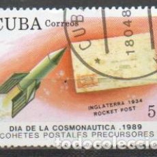 Sellos: CUBA Nº 2929, DÍA DE LA COSMONÁUTICA. CORREO POR COHETE. GRAN BRETAÑA EN 1934, USADO