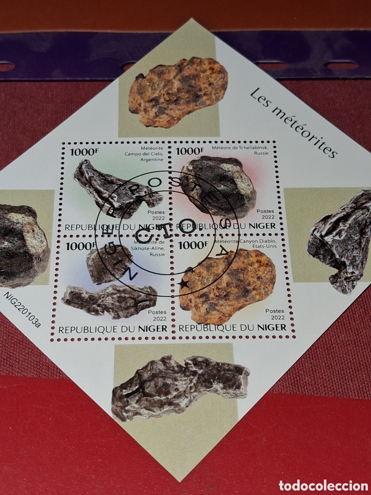 Sellos: HB Noger mtdo 2022. Meteoritos. Asteroides. Rocas. Espacio. Minerales. Astros.