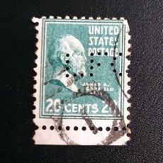Sellos: RARE STAMP OF JAMES A. GARFIELD WITH PERFINS. 1938. CONDITION AS SEEN IN THE PICTURE.