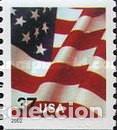 Sellos: ESTADOS UNIDOS, 2002 SW3697 &rdquo;Bandera, 37 USA&rdquo;. Dent. 9 3/4 de ruleta, rollo. MNH.