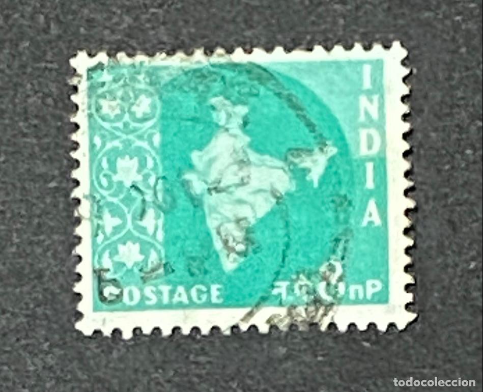 Sellos: Francobollo India 1957 Mappa dell India 5 nP Verde Smeraldo Usato Filatelia - India Post