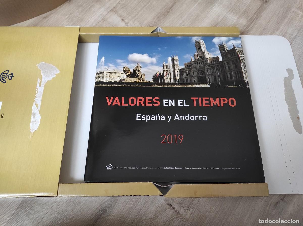 Stamps: M60 Libro emitido por Correos a&ntilde;o 2019 PERFECTO ESTADO SIN SELLOS ( PESO ENVIO ++1.5kg