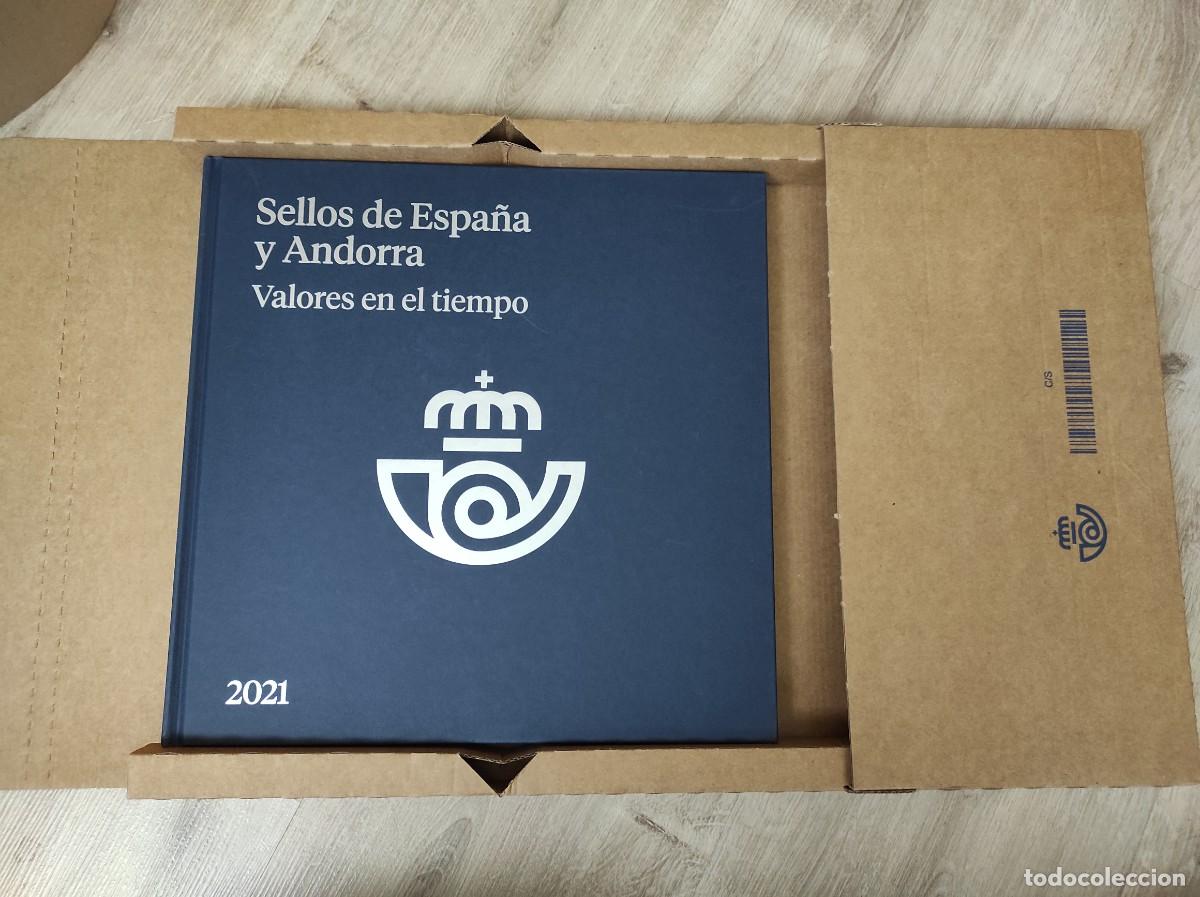 Stamps: M66 Libro emitido por Correos a&ntilde;o 2021 PERFECTO ESTADO SIN SELLOS ( PESO ENVIO ++1.5kg