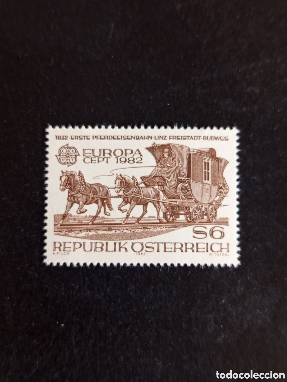 Sellos: AUSTRIA, 1982. Europa: diligencia sobre ra&iacute;les. Yvert 1541. Pedido m&iacute;nimo 3 &euro;. Ver fotos.