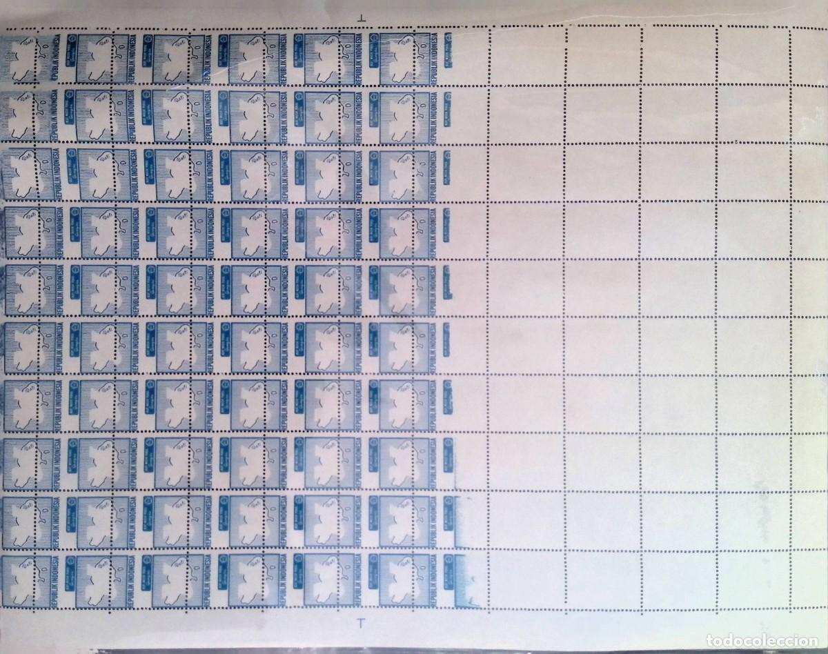 Sellos: KV)INDONESIA, FULL SHEET, WITH ERROR, IMAGE&nbsp;SHIFTED. - Foto 1