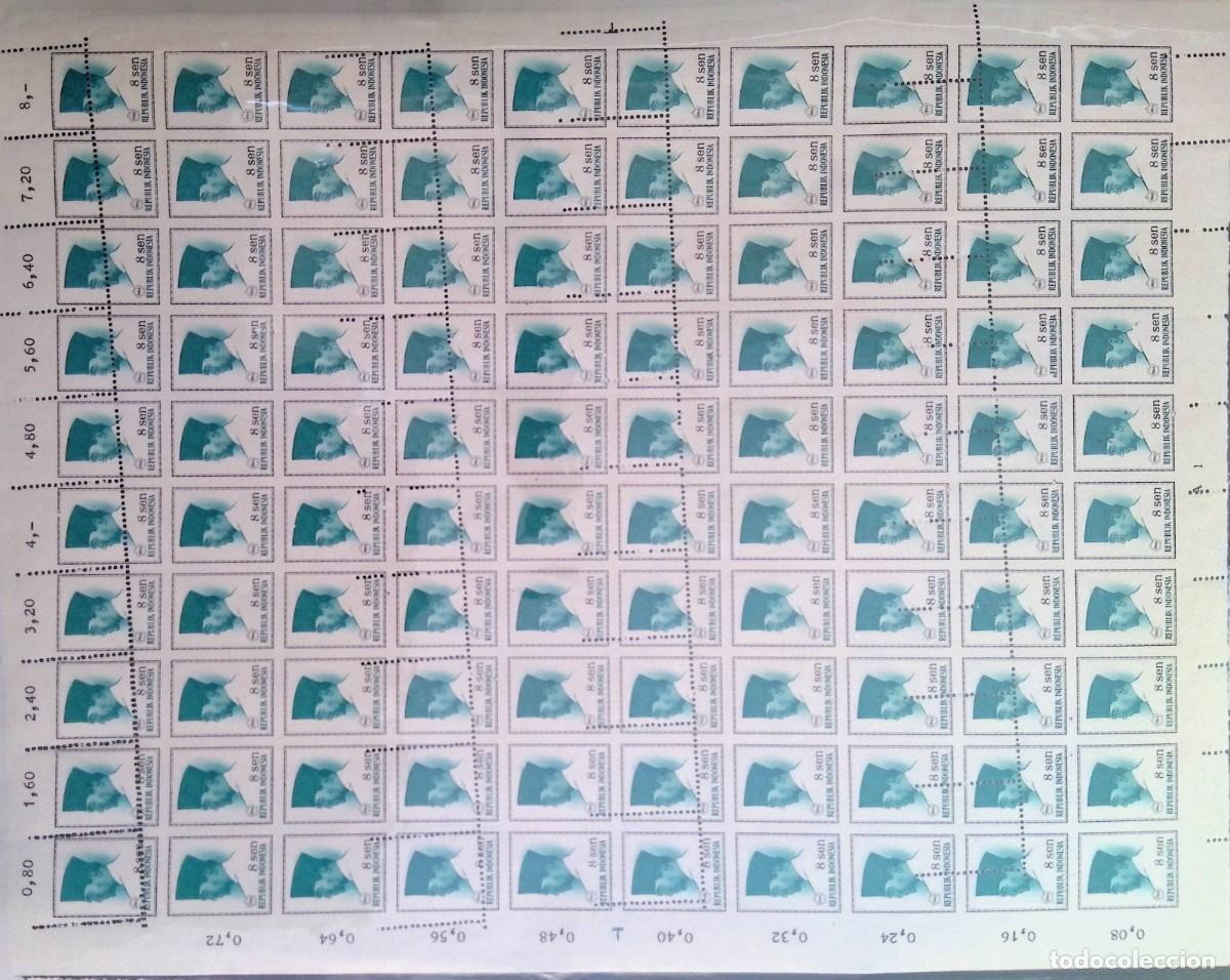 Sellos: KV)INDONESIA, FULL SHEET, WITH ERROR, IMAGE&nbsp;SHIFTED. - Foto 1