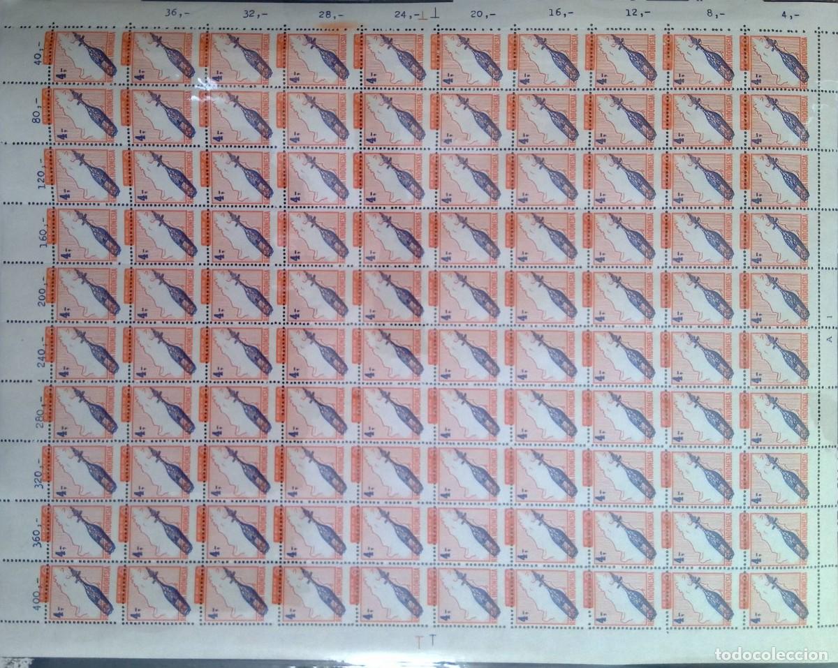 Sellos: KV)INDONESIA, FULL SHEET, WITH ERROR, IMAGE&nbsp;SHIFTED. - Foto 1