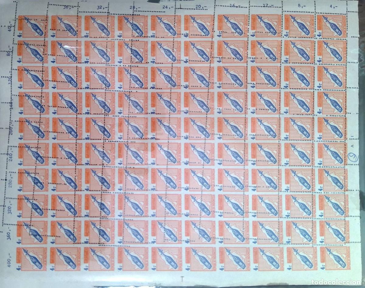 Sellos: KV)INDONESIA, FULL SHEET, WITH ERROR, IMAGE&nbsp;SHIFTED. - Foto 1